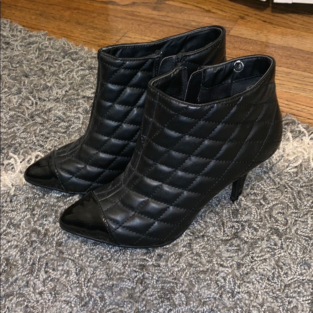 Heeled boots